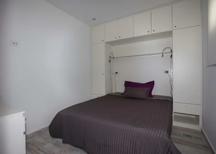 Mareverde 아파트 아데제